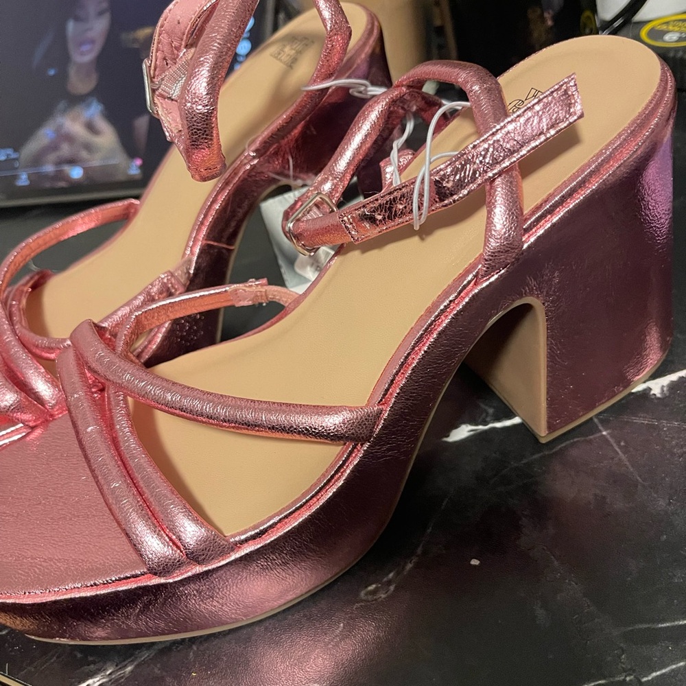 wild fable Metallic Pink Strappy Platform Heels - Picture 5 of 8